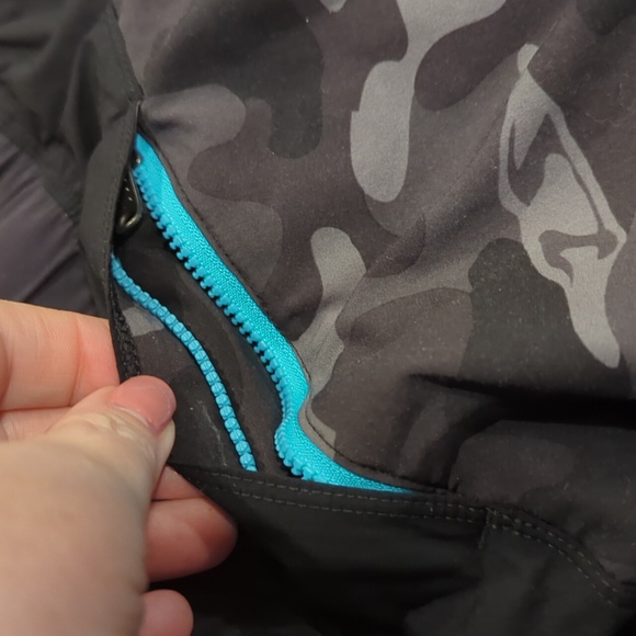 RARE Lululemon Men’s Precise Pant in Grey Camouflage - Picture 6 of 10